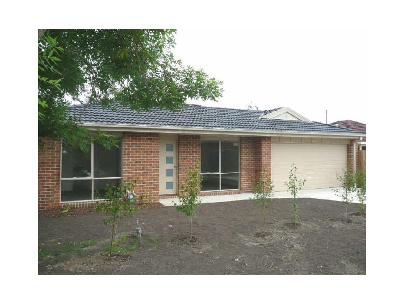 2/9 Jillian Street, Mooroolbark VIC 3138