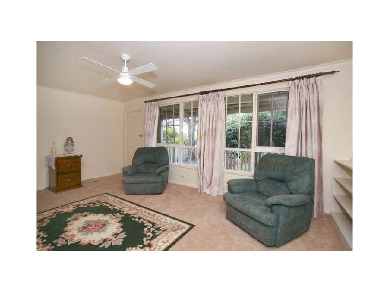 9 Roslyn Street, Montrose VIC 3765