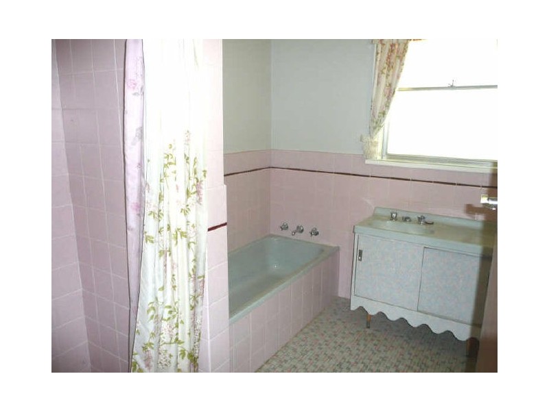 196 Eastfield Road, Croydon VIC 3136