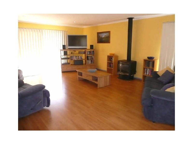 54 Rosemary Avenue, Croydon Hills VIC 3136