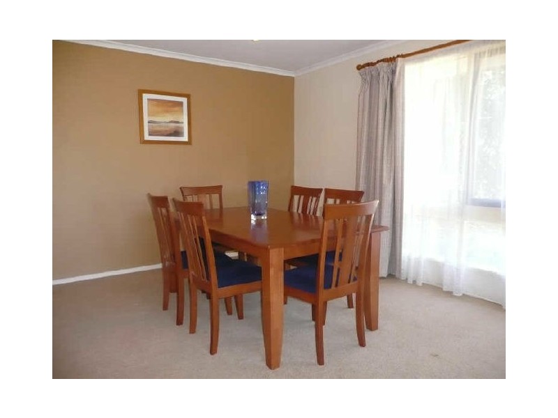 54 Rosemary Avenue, Croydon Hills VIC 3136