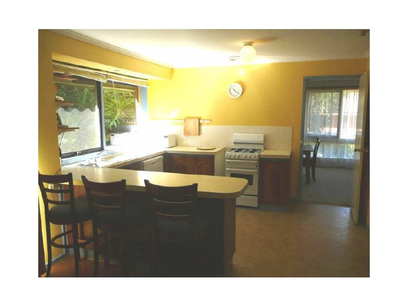 54 Rosemary Avenue, Croydon Hills VIC 3136