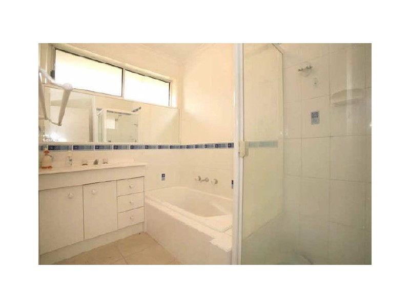 71 Bellara Drive, Mooroolbark VIC 3138