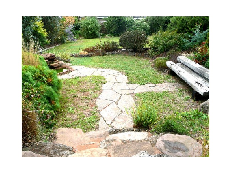 14 Crown Point, Chirnside Park VIC 3116