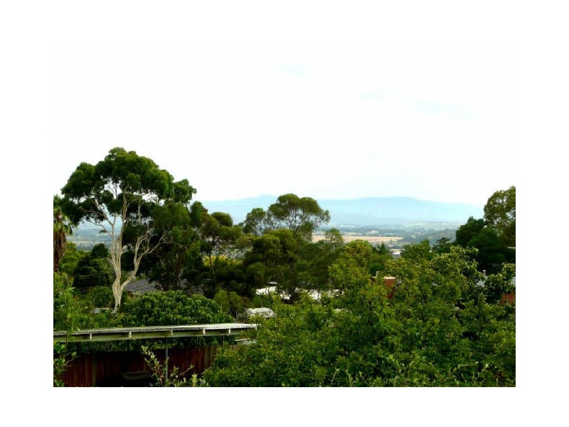 14 Crown Point, Chirnside Park VIC 3116