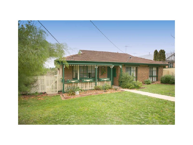 7 East Link, Chirnside Park VIC 3116