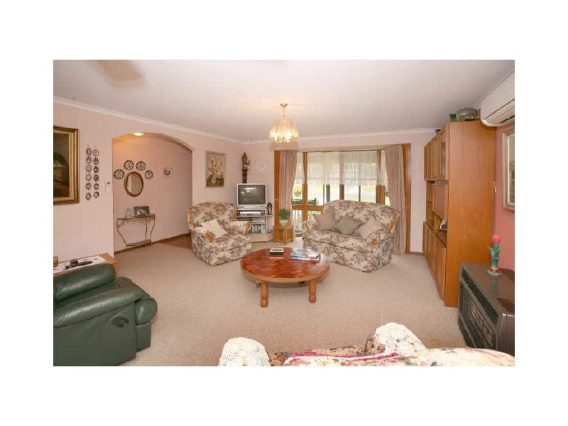 7 East Link, Chirnside Park VIC 3116