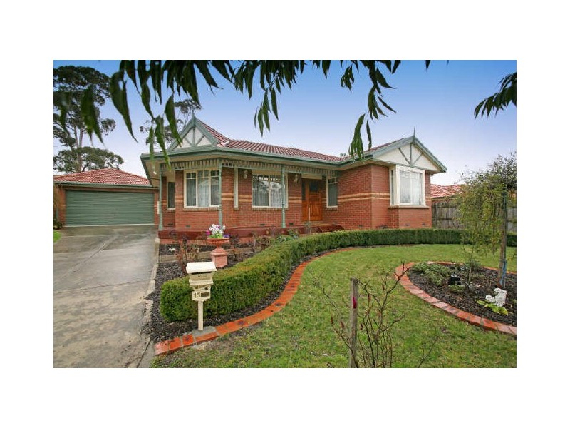 15 Whernside Court, Mooroolbark VIC 3138