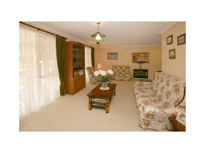 41 Landscape Drive, Mooroolbark VIC 3138