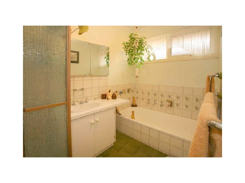 41 Landscape Drive, Mooroolbark VIC 3138