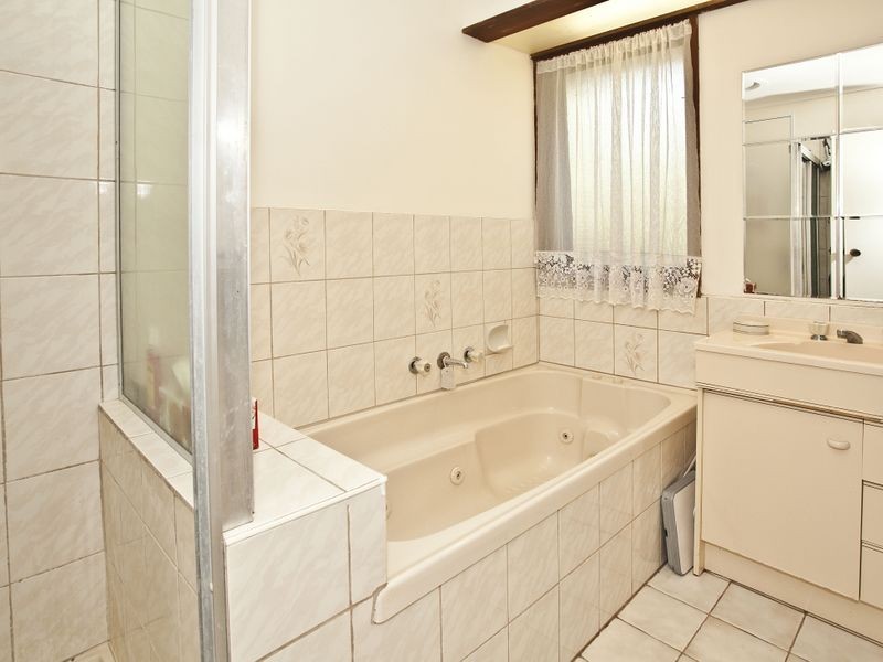 59 Country Club Drive, Chirnside Park VIC 3116