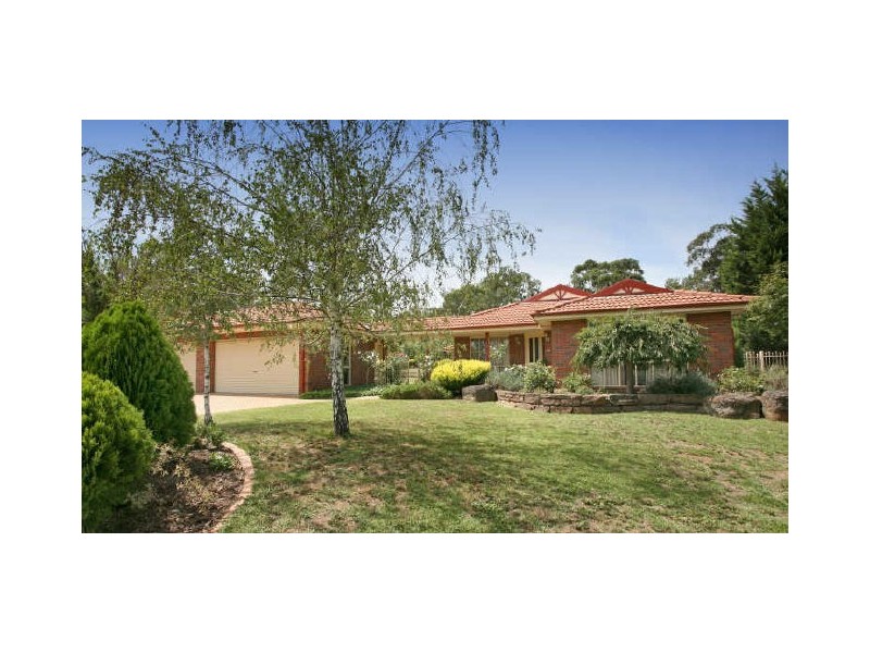 3 Fielden Close, Mooroolbark VIC 3138