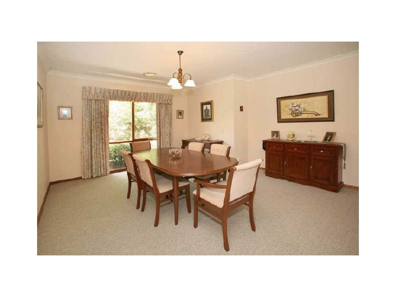 3 Fielden Close, Mooroolbark VIC 3138