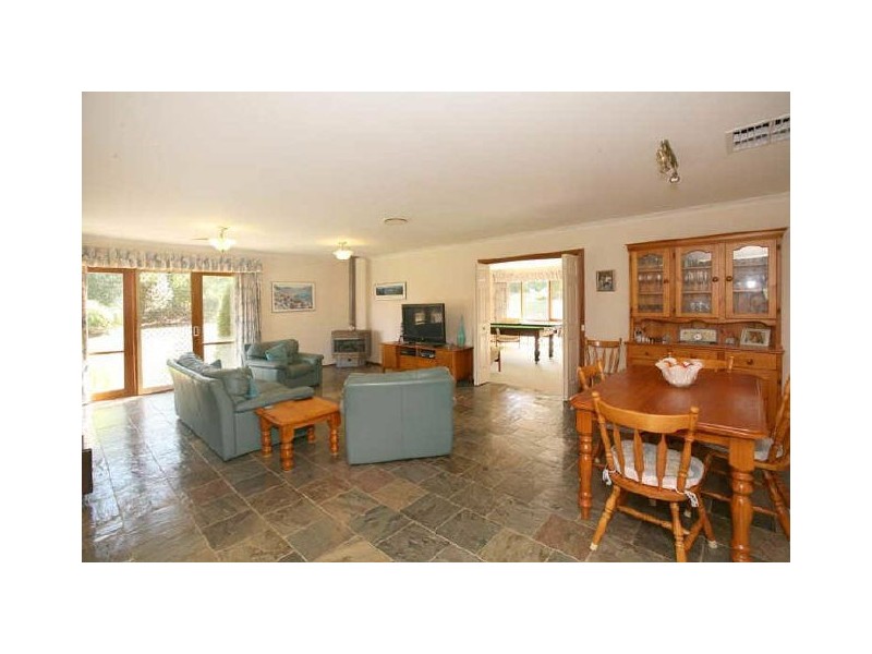 3 Fielden Close, Mooroolbark VIC 3138