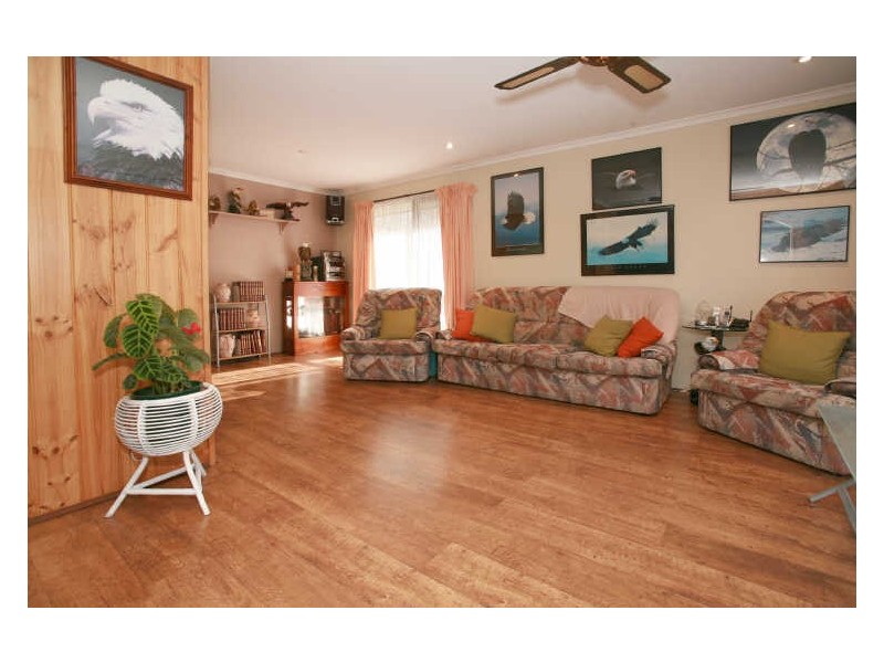 3 Brack Court, Mooroolbark VIC 3138