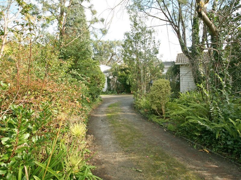 14 Thackeray Court, Croydon VIC 3136