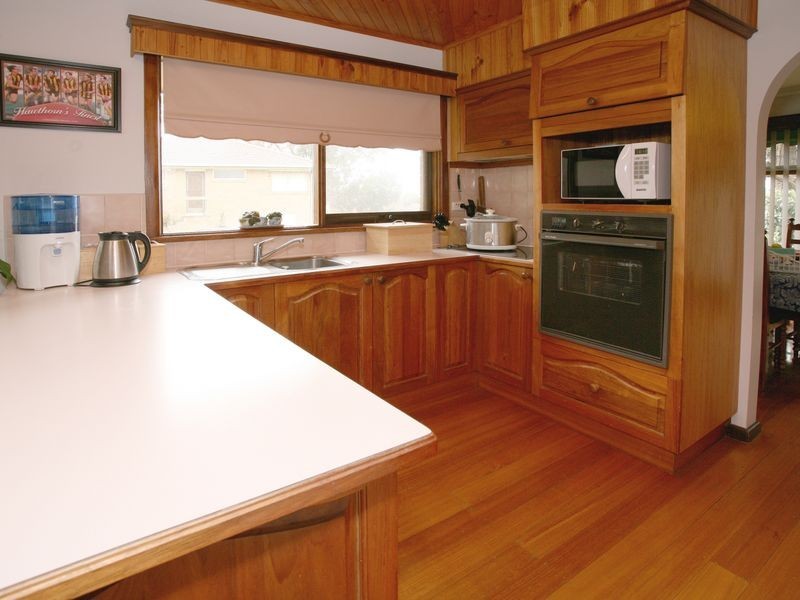 8 Uralla Court, Mooroolbark VIC 3138