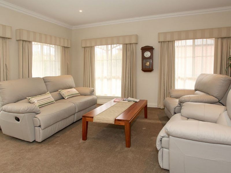 85 Larbert Road, Mooroolbark VIC 3138
