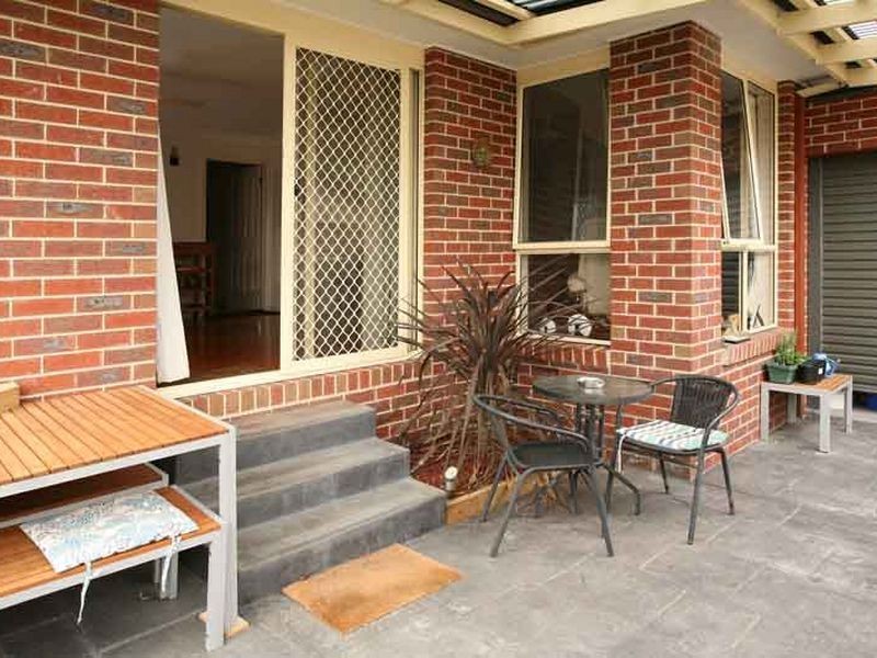 4 Dunoon Street, Mooroolbark VIC 3138
