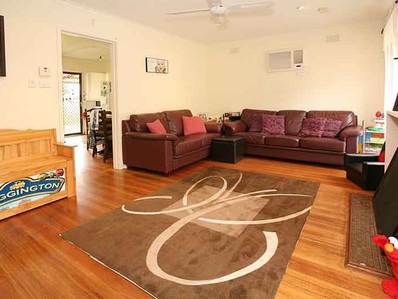 119 Cambridge Road, Mooroolbark VIC 3138