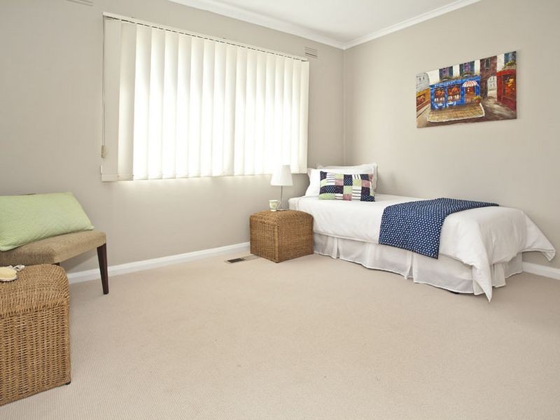 1/16 Diane Crescent, Mooroolbark VIC 3138