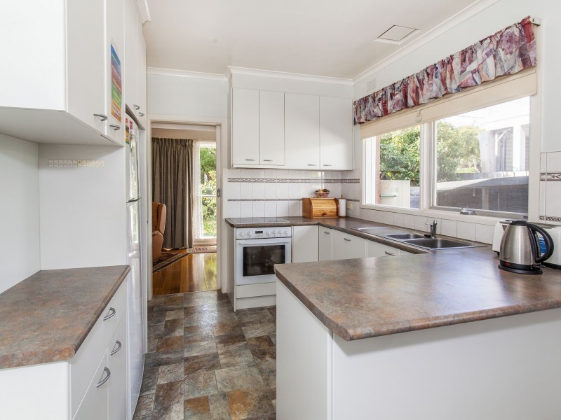 8 Old Kent Road, Mooroolbark VIC 3138