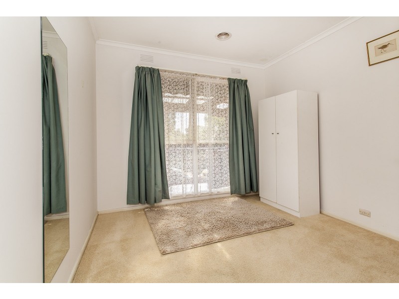 8 Old Kent Road, Mooroolbark VIC 3138