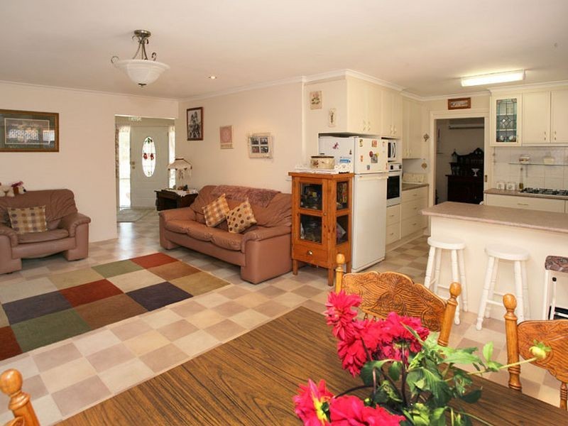 18 The Circuit, Lilydale VIC 3140