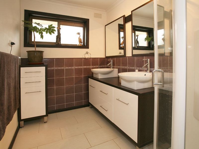 22 Esther Crescent, Mooroolbark VIC 3138