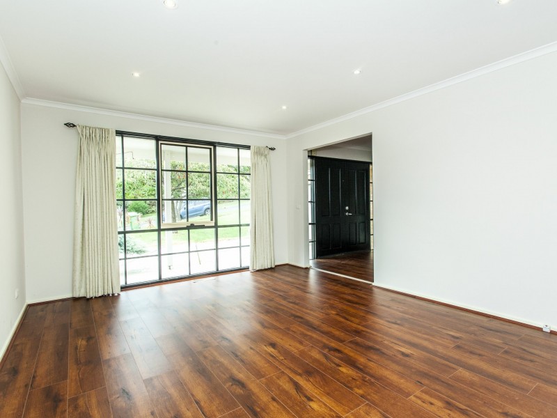 40 Kirkford Drive, Mooroolbark VIC 3138