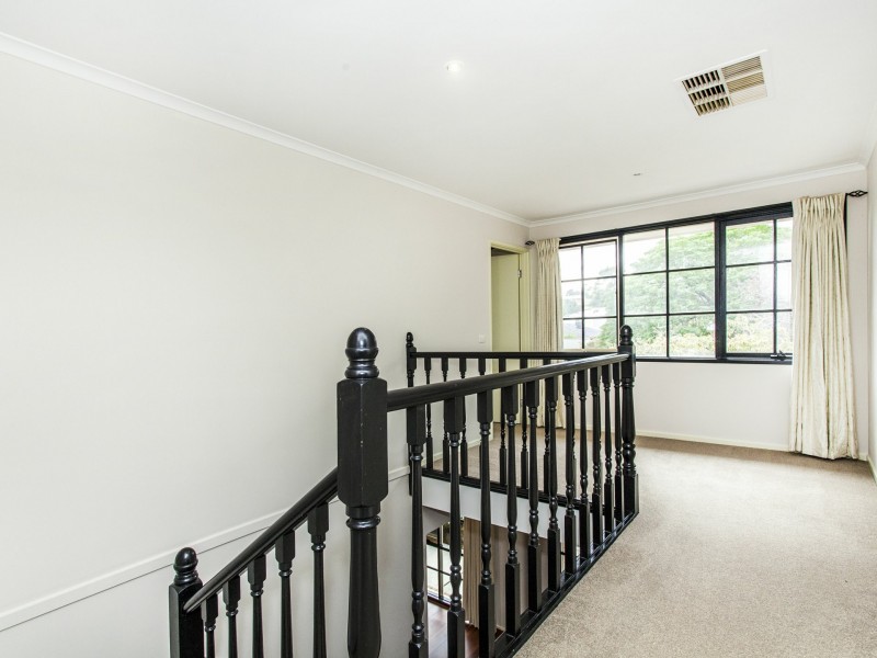40 Kirkford Drive, Mooroolbark VIC 3138
