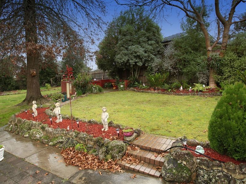 74 Diane Crescent, Croydon VIC 3136