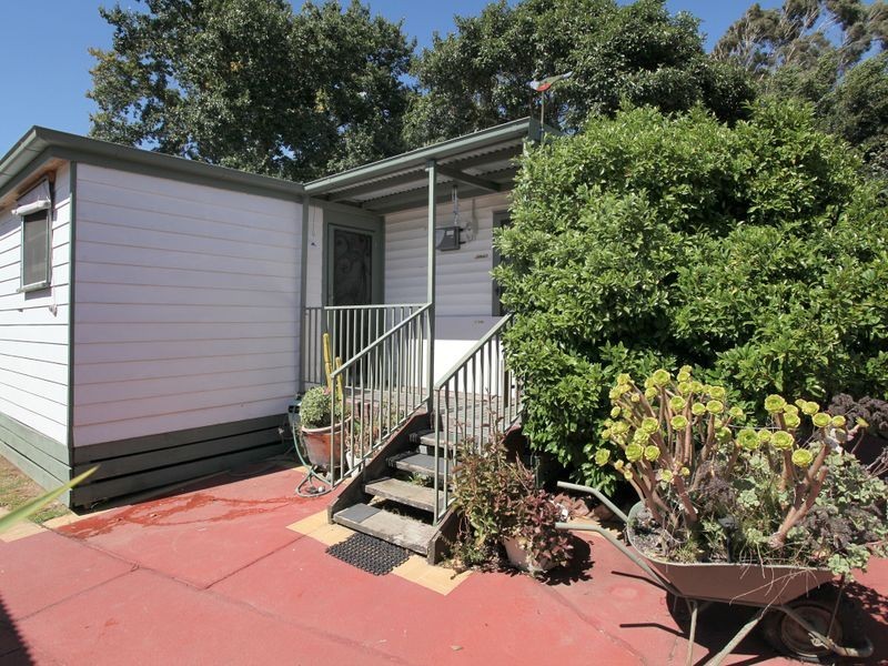 20 Lionel Crescent, Croydon VIC 3136