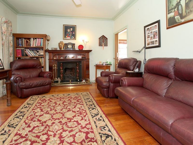 20 Lionel Crescent, Croydon VIC 3136