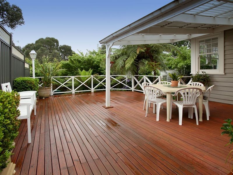 11 Allendale Road, Croydon VIC 3136