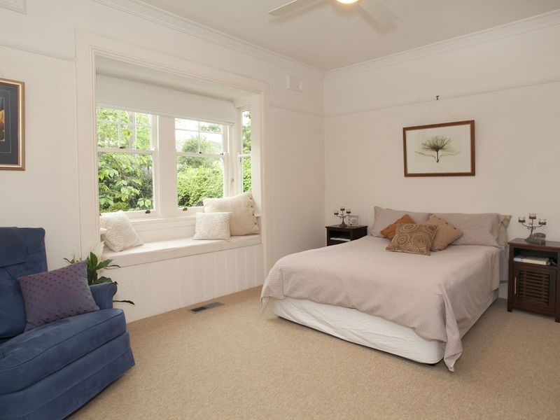 11 Allendale Road, Croydon VIC 3136