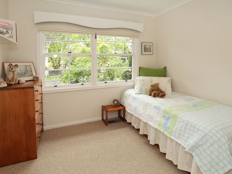 11 Allendale Road, Croydon VIC 3136