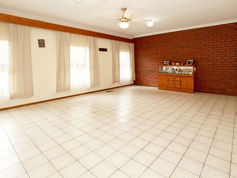 120-122 Taylor Road, Mooroolbark VIC 3138