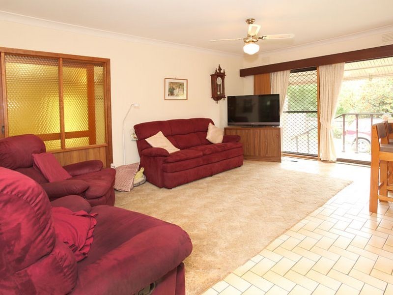 120-122 Taylor Road, Mooroolbark VIC 3138