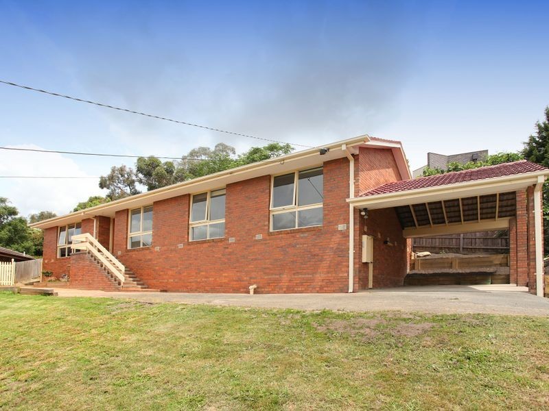4 Landara Court, Mooroolbark VIC 3138