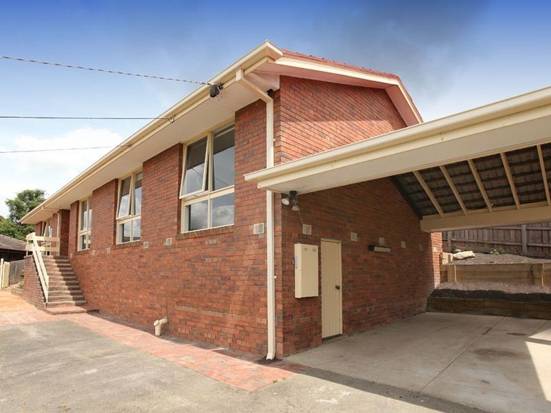 4 Landara Court, Mooroolbark VIC 3138