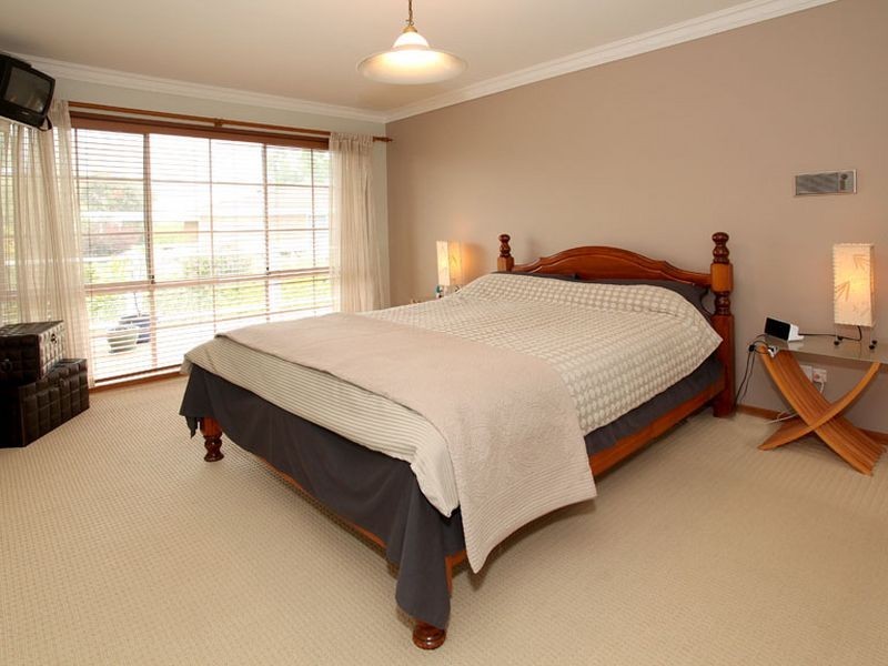 1 Gould Place, Mooroolbark VIC 3138