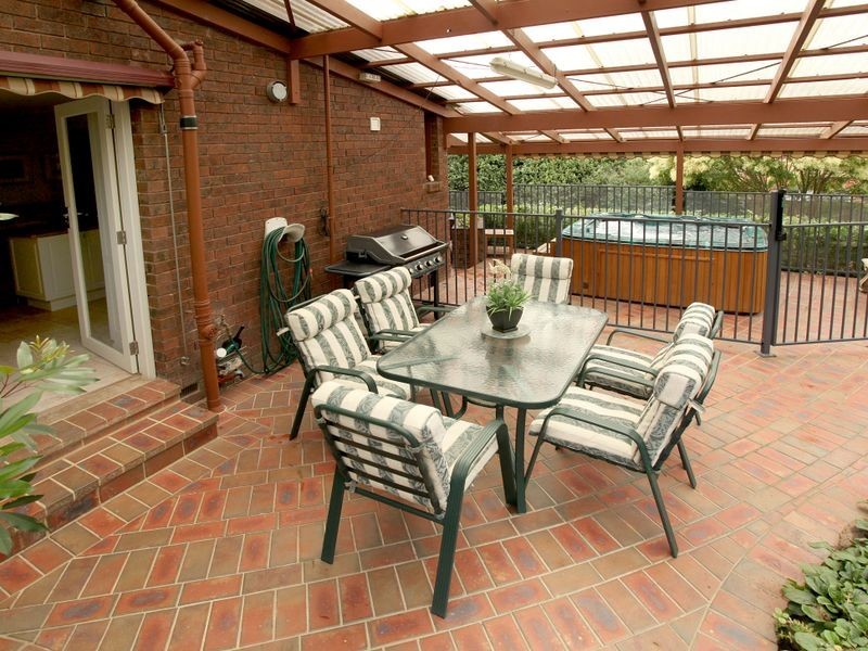 3 Barbara Court, Mooroolbark VIC 3138
