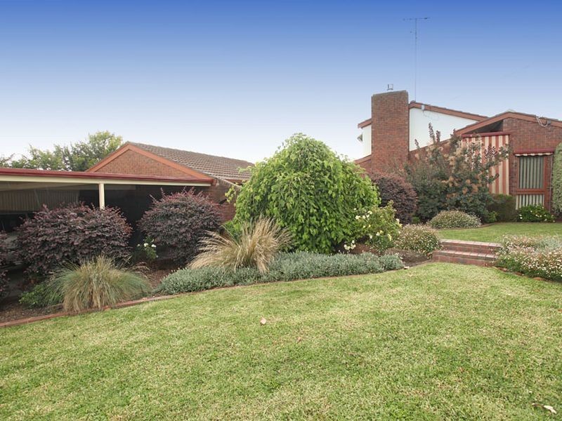 3 Barbara Court, Mooroolbark VIC 3138