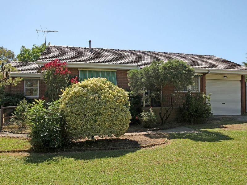 9 Reay Road, Mooroolbark VIC 3138