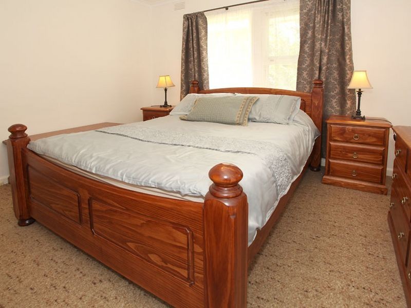 9 Reay Road, Mooroolbark VIC 3138