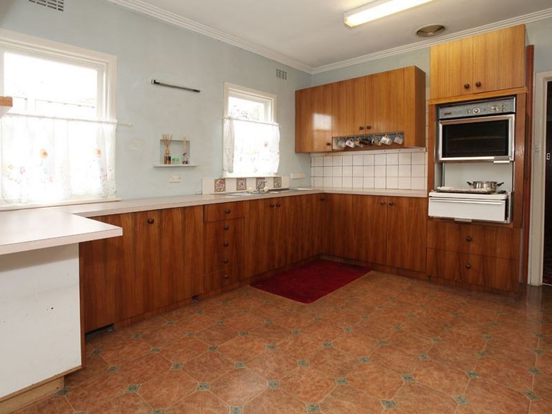 5 Bathurst Street, Mooroolbark VIC 3138
