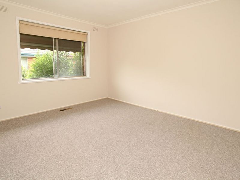 8/69 Hewish Road, Croydon VIC 3136