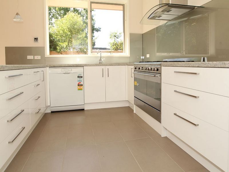 2/56 Hull Road, Croydon VIC 3136
