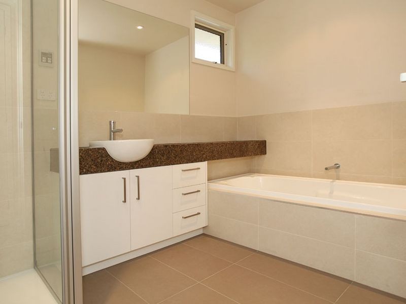 1/56 Hull Road, Croydon VIC 3136